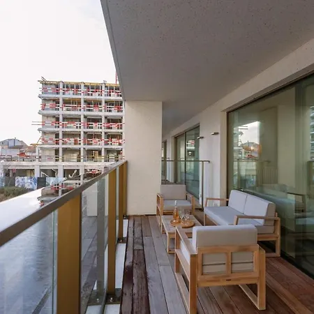 Semesterbostad Huswell - Bright In Sky Garden With Terrace